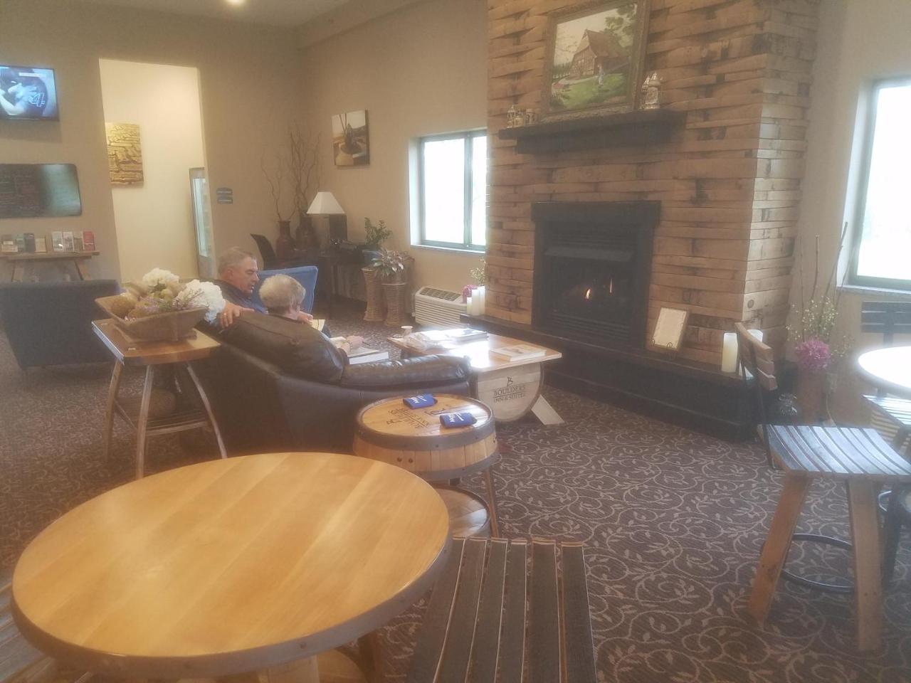 Cobblestone Inn & Suites - Manning Kültér fotó